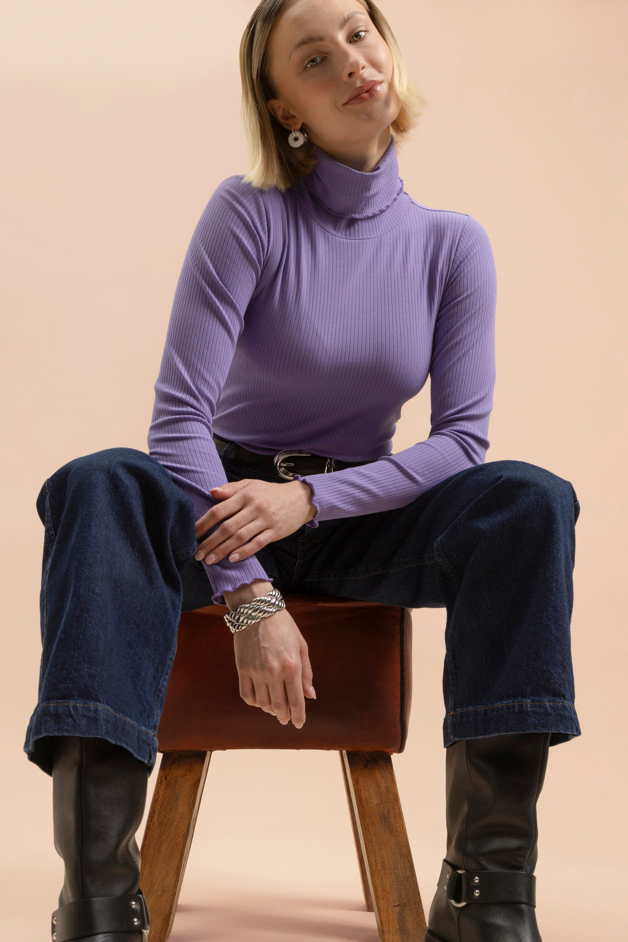 | modelheight:172, size:XS