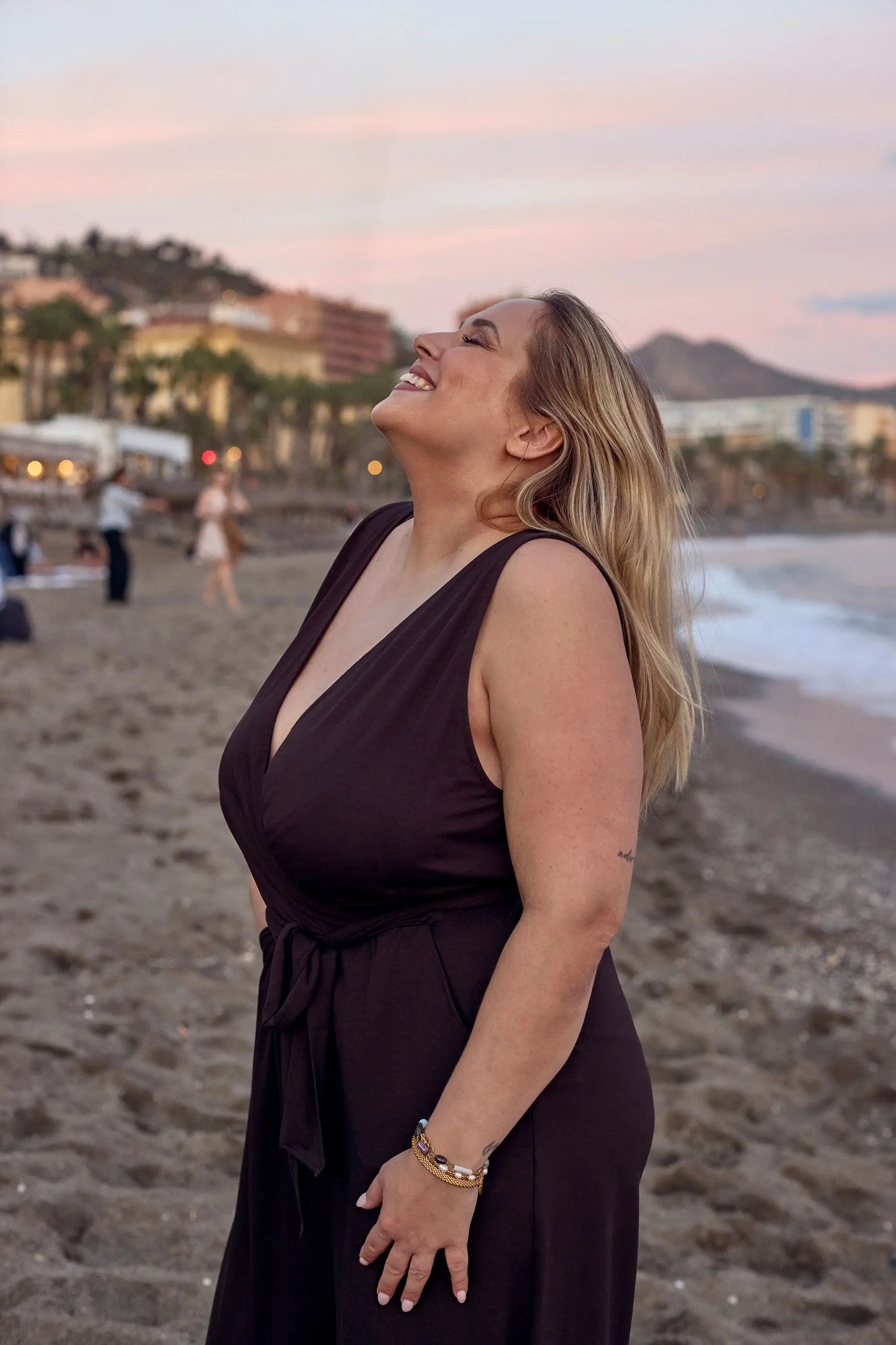 | modelheight:160, size:XL