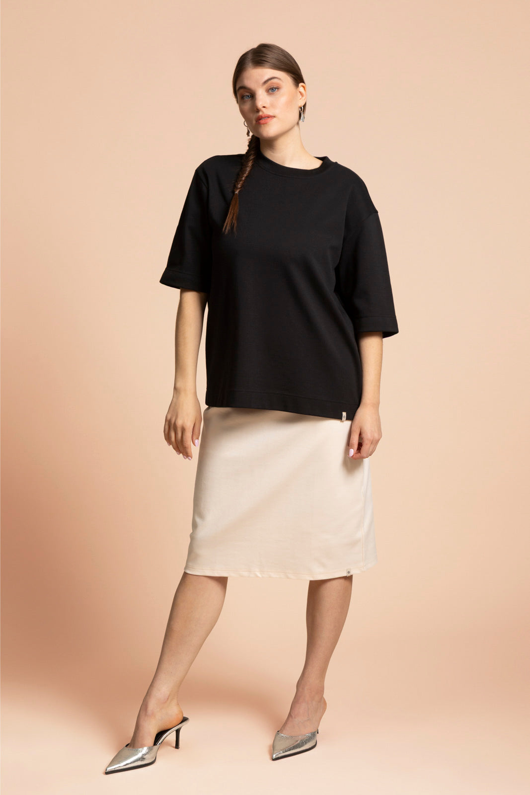 naisten musta oversized t-paita