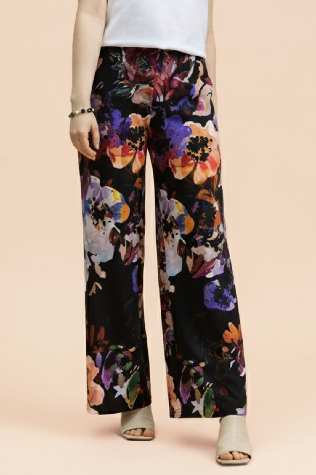 | modelheight:164, size:XS