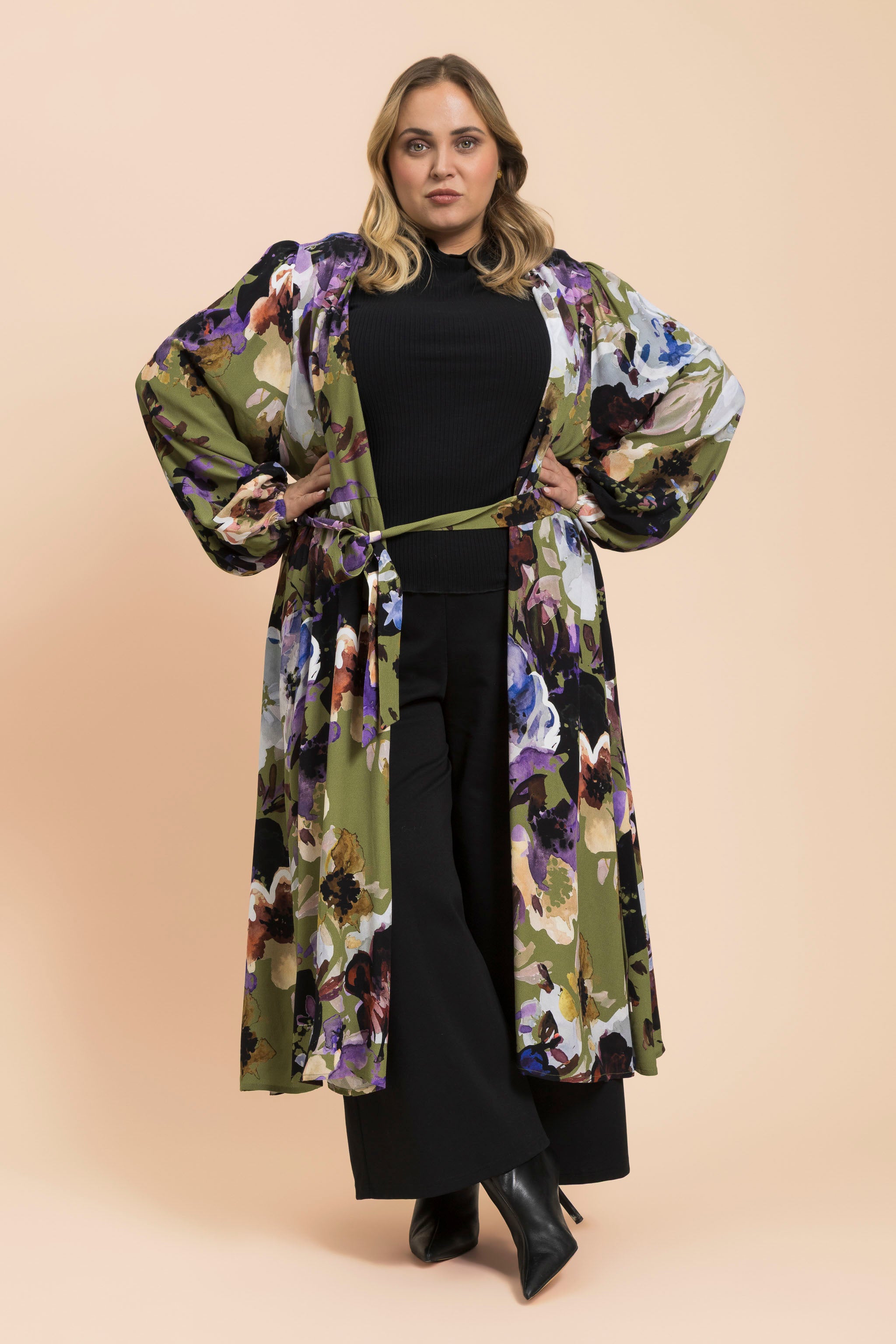 | modelheight:160, size:XL