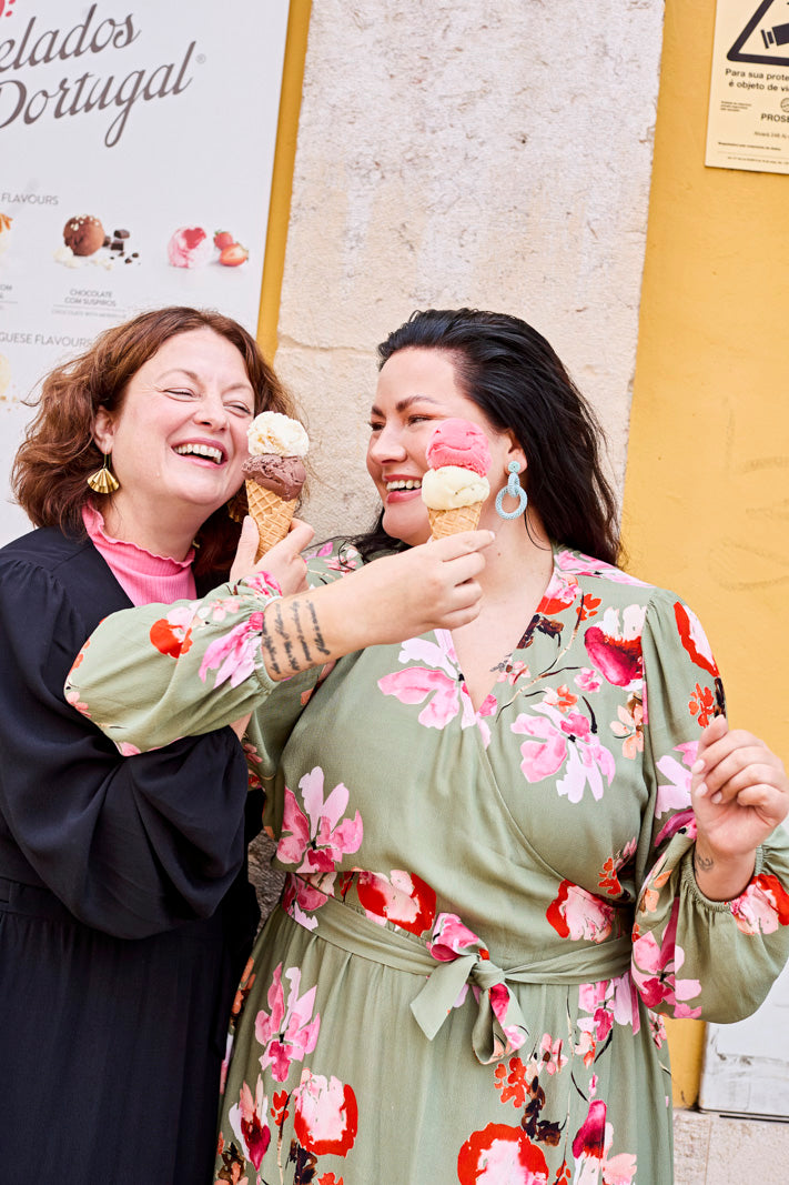 Naisten vihreä kreppiviskoosi kietaisumekko kukkakuosilla