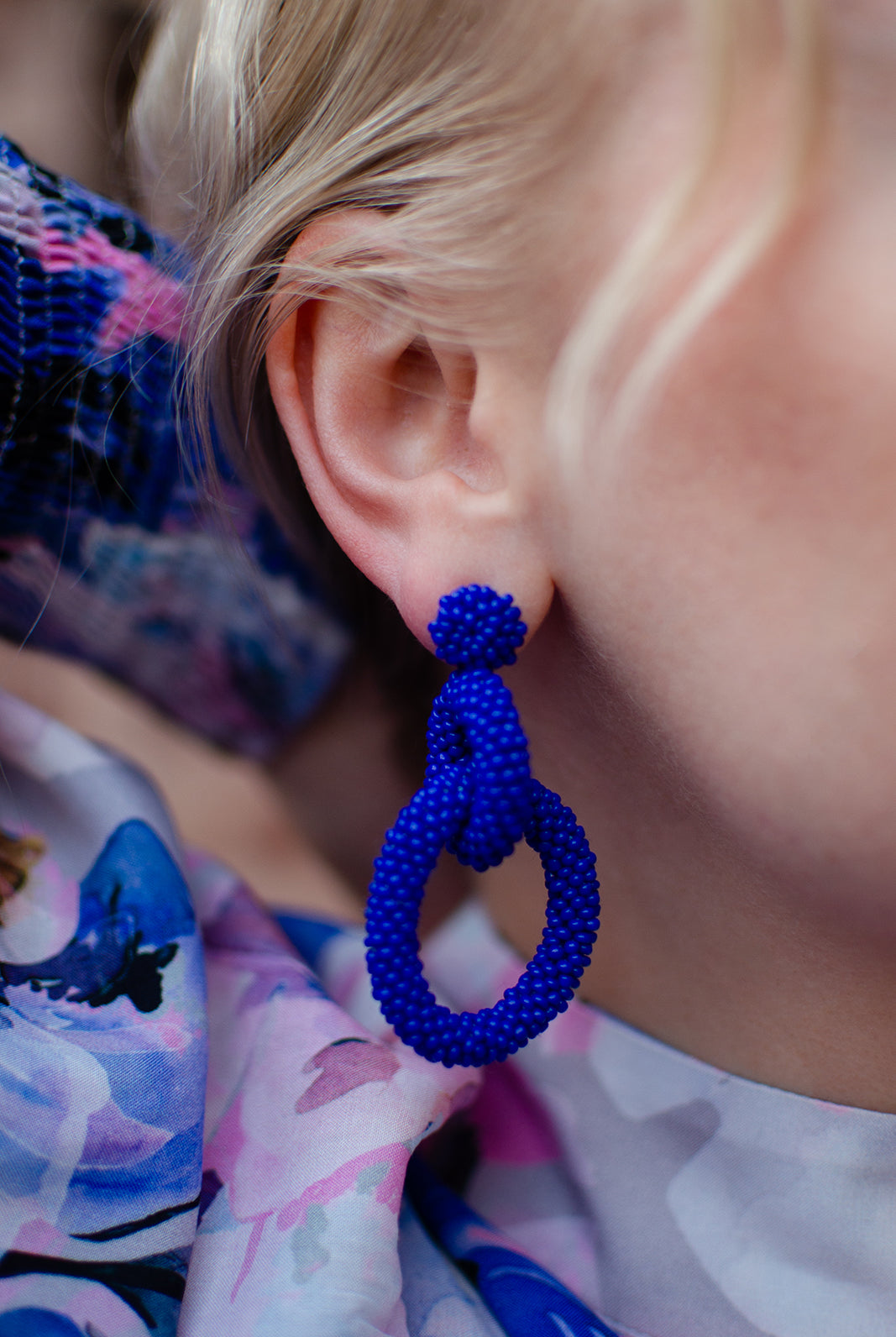 Nepalissa käsintehdyt naisten helmikorvakorut