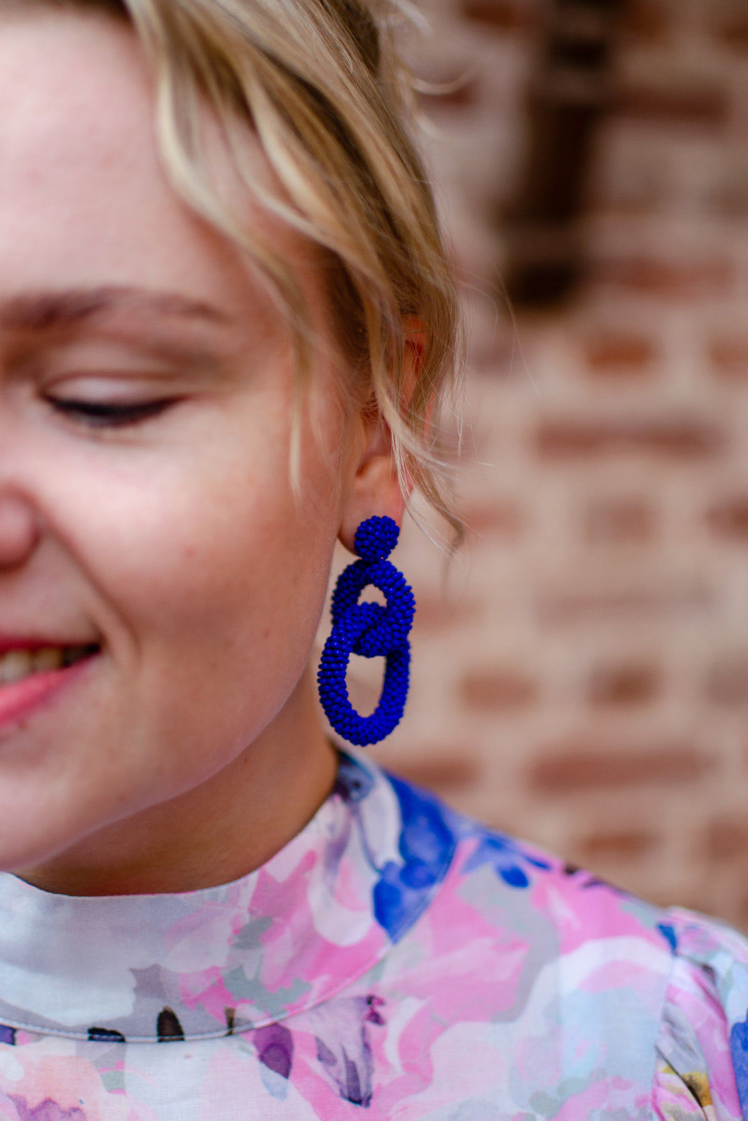 Nepalissa käsintehdyt naisten helmikorvakorut