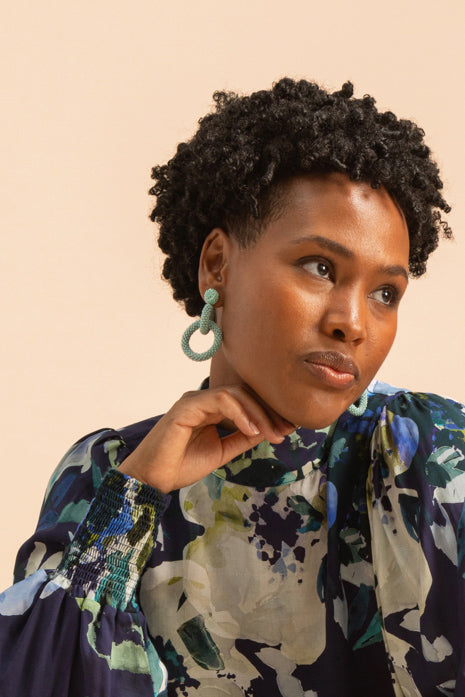 Nepalissa käsintehdyt naisten helmikorvakorut