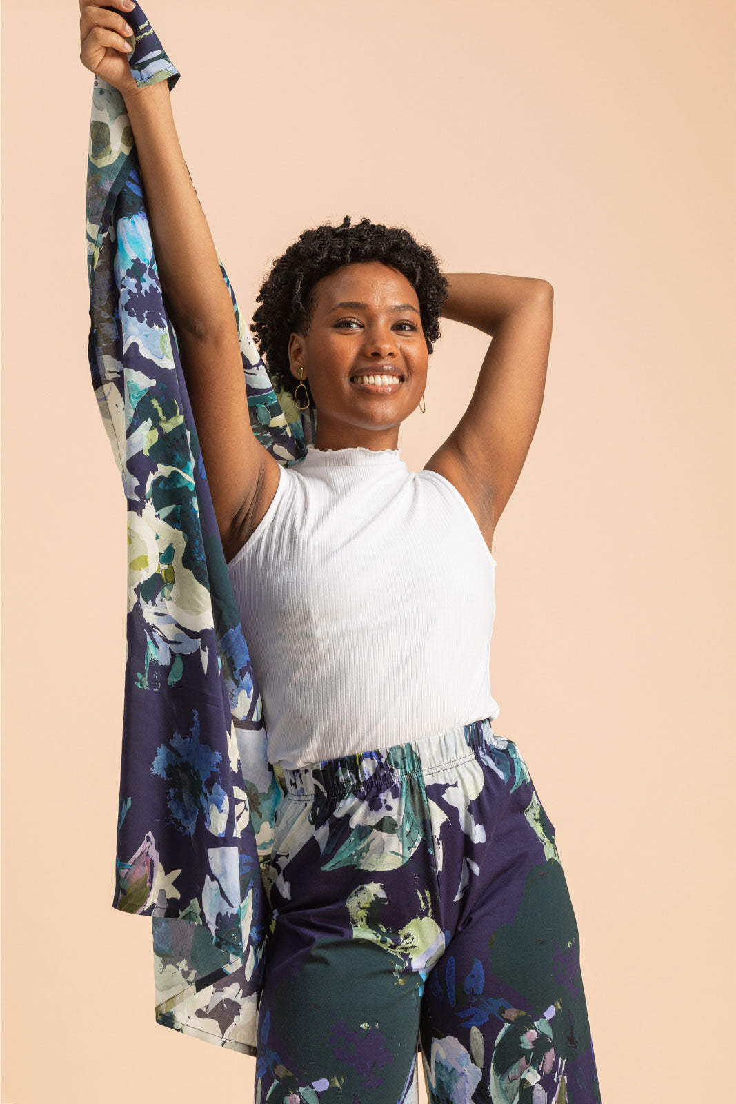 Naisten sininen kukkahuivi