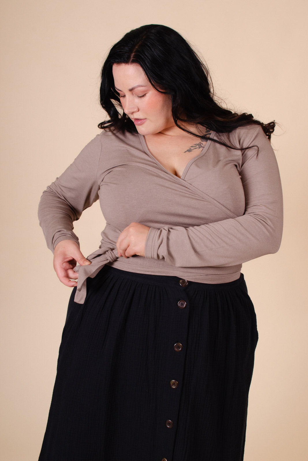 Naisten beige kietaisupaita