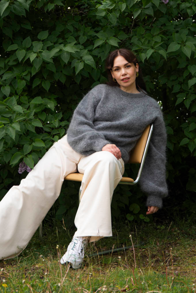 Naisten harmaa alpakka-mohair-neulepaita