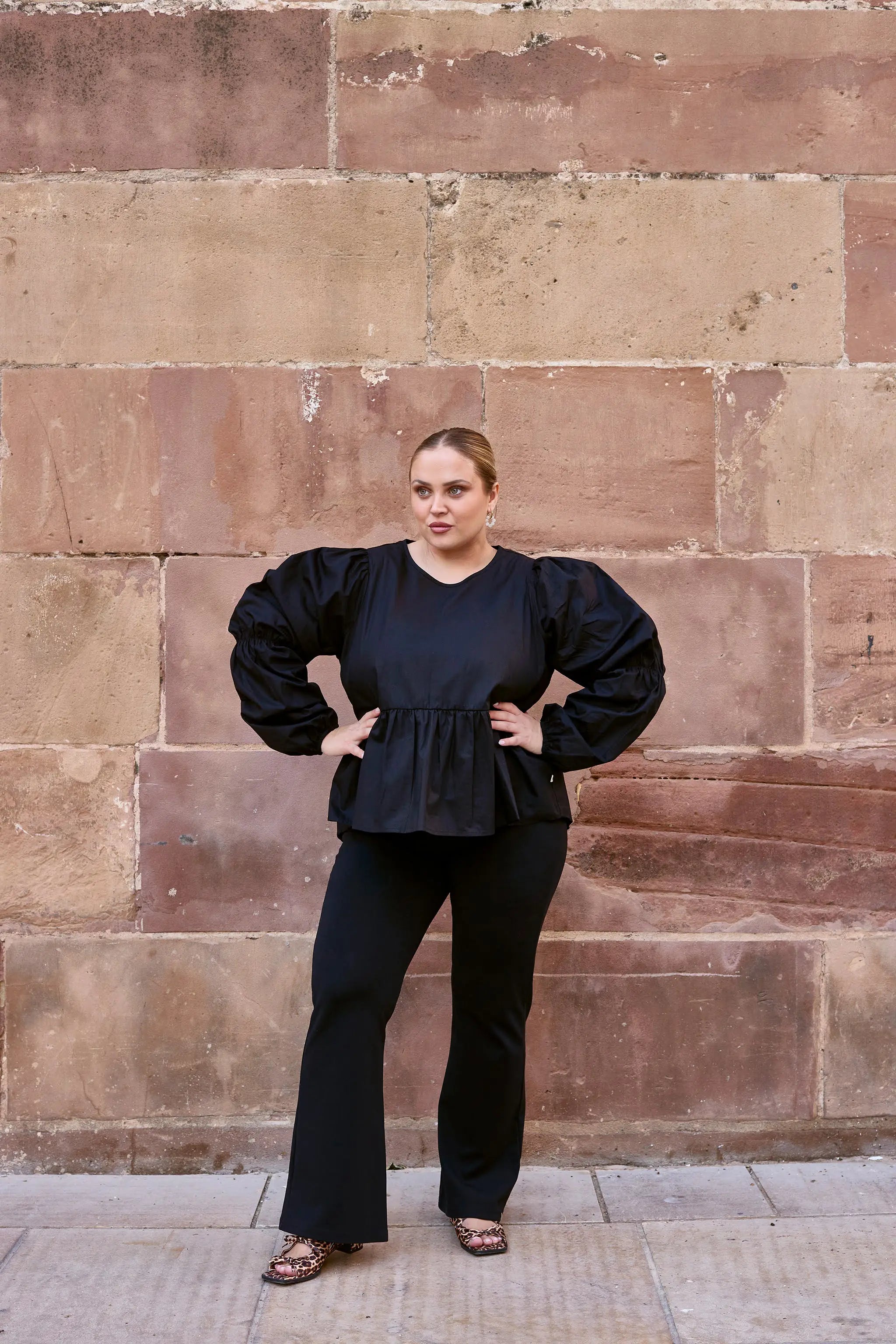 | modelheight:160, size:XL