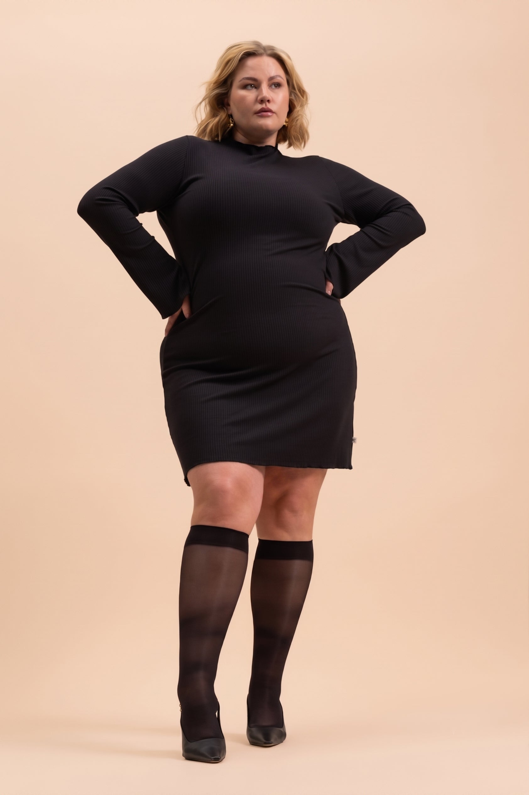 | modelheight:170, size:XL