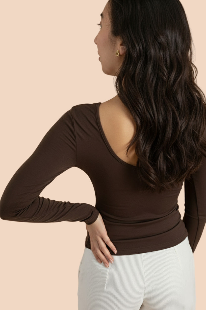 Naisten ruskea pitkähihainen paita | modelheight:169, size:XS