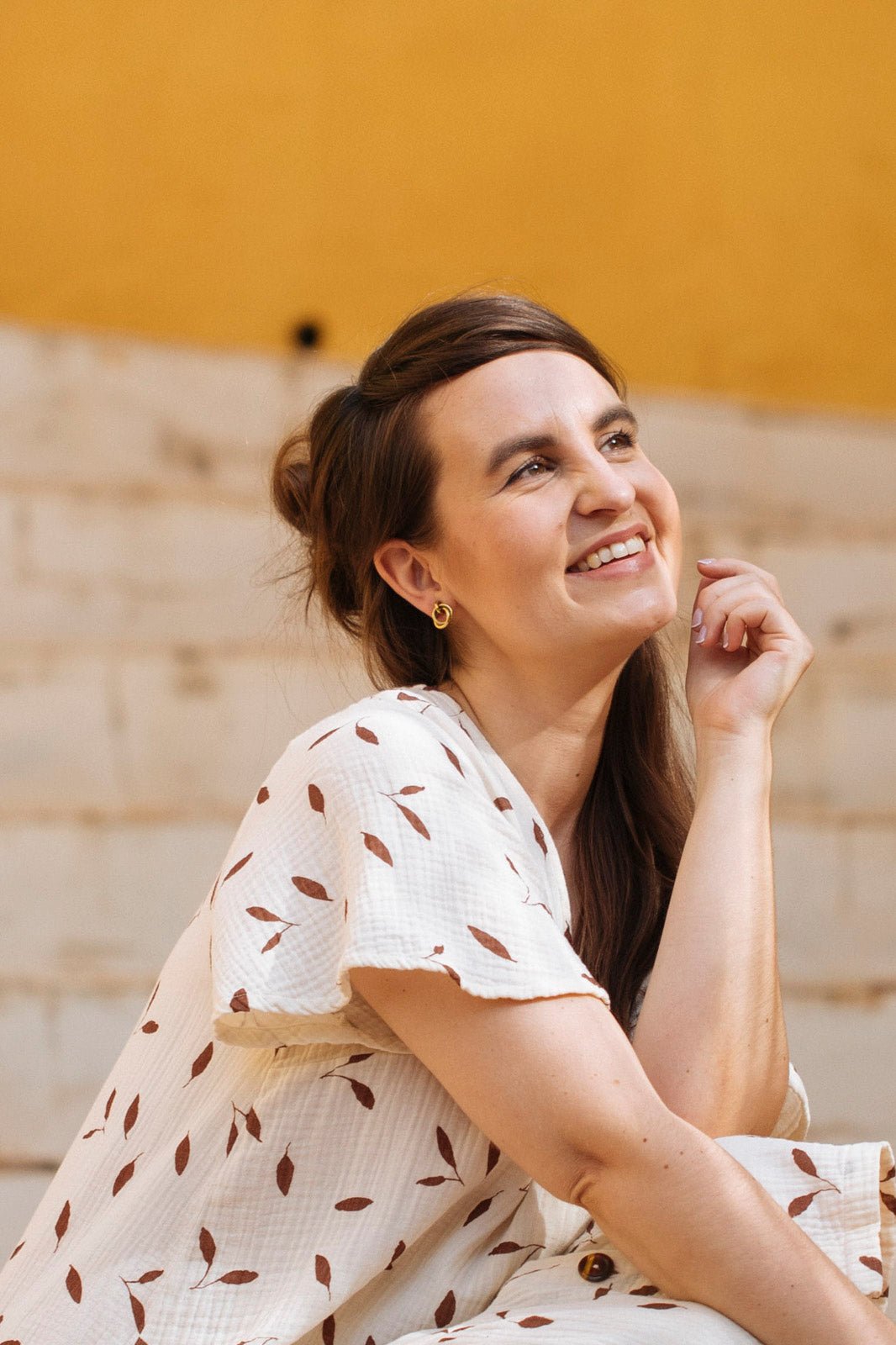 Nepalissa käsintehdyt messinkiset naistenkorvakorut