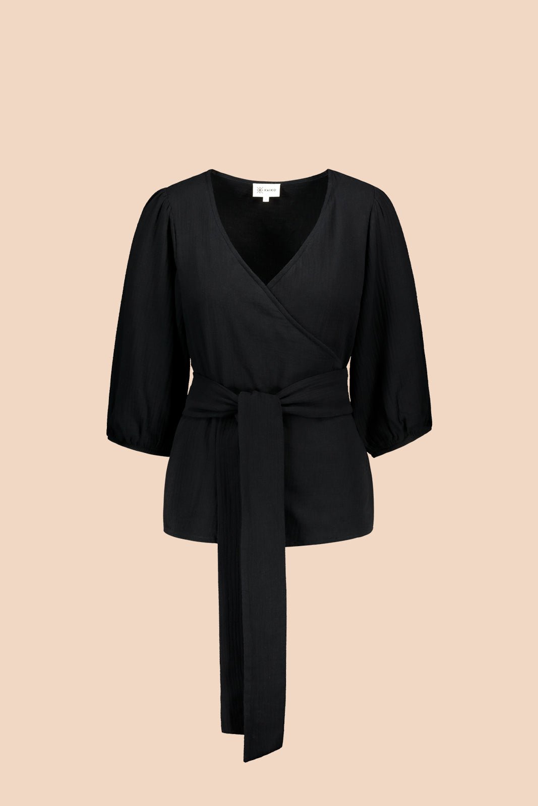 Naisten musta musliininen kietaisupaita