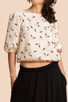 | modelheight:163, size:XS