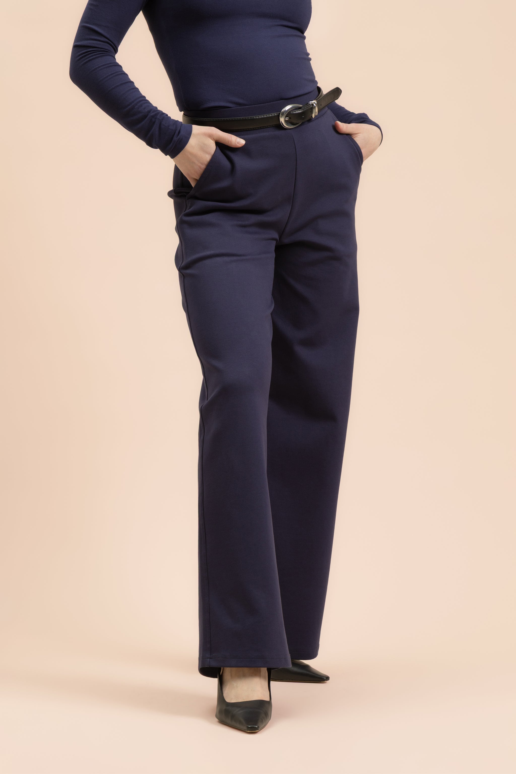 | modelheight:165, size:XS