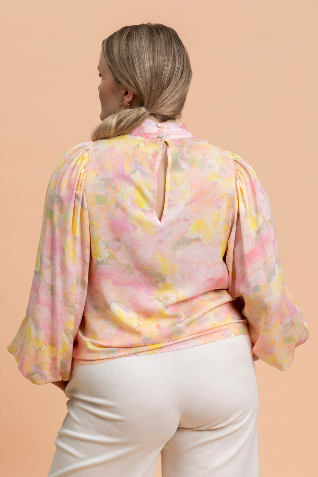 | modelheight:166, size:M