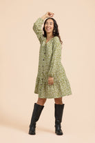 naisten vihreä kukallinen mekko | modelheight:169, size:XS