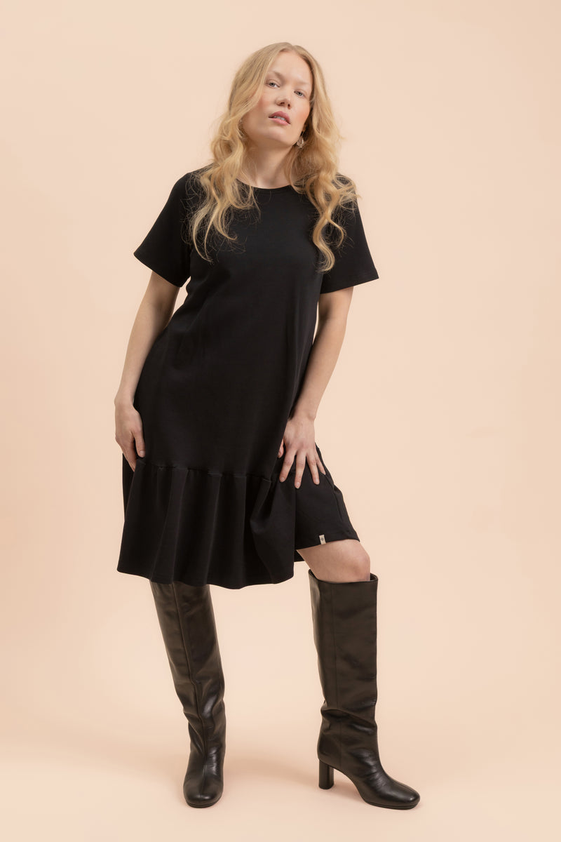 | modelheight:165, size:XS