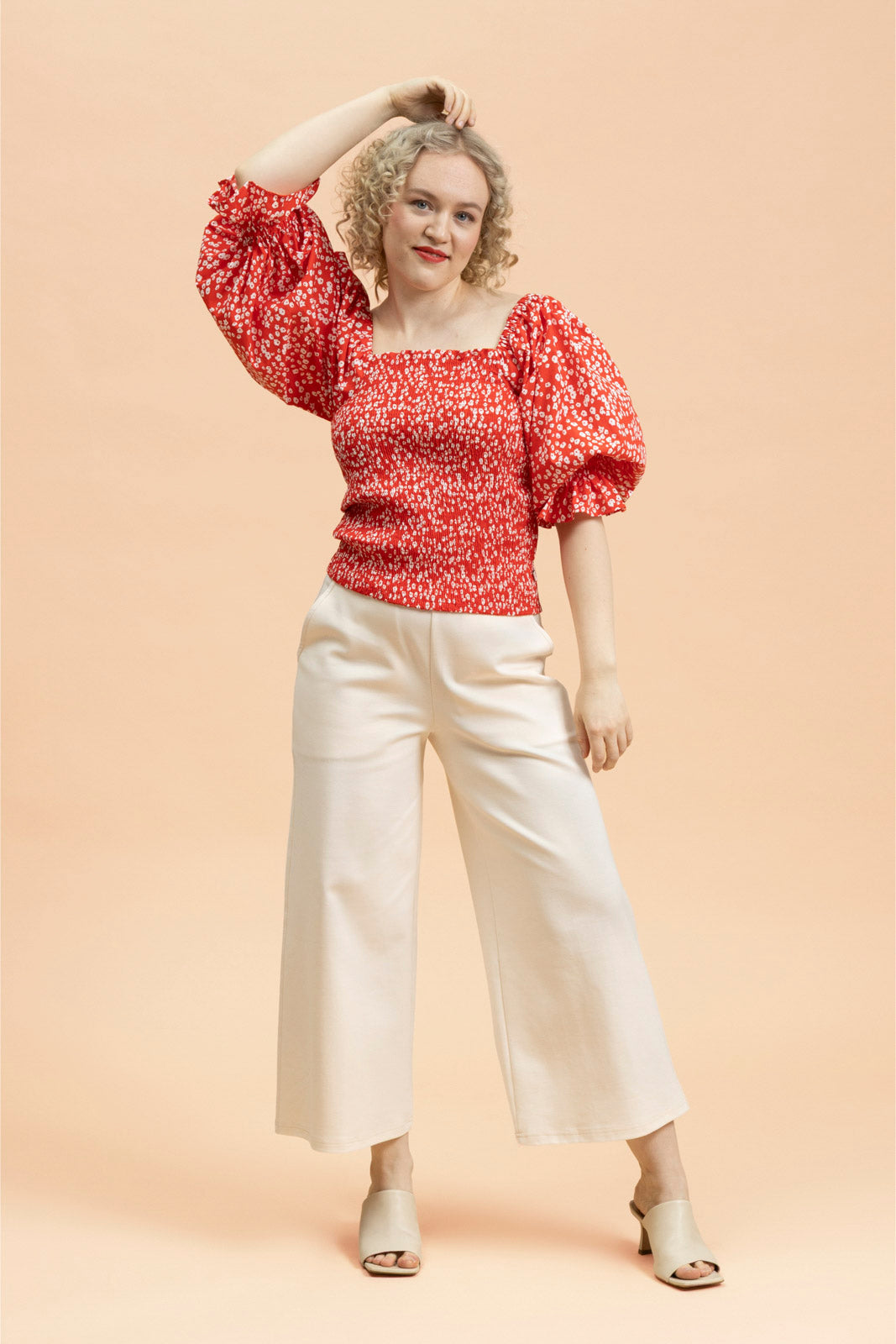 | modelheight:164, size:XS