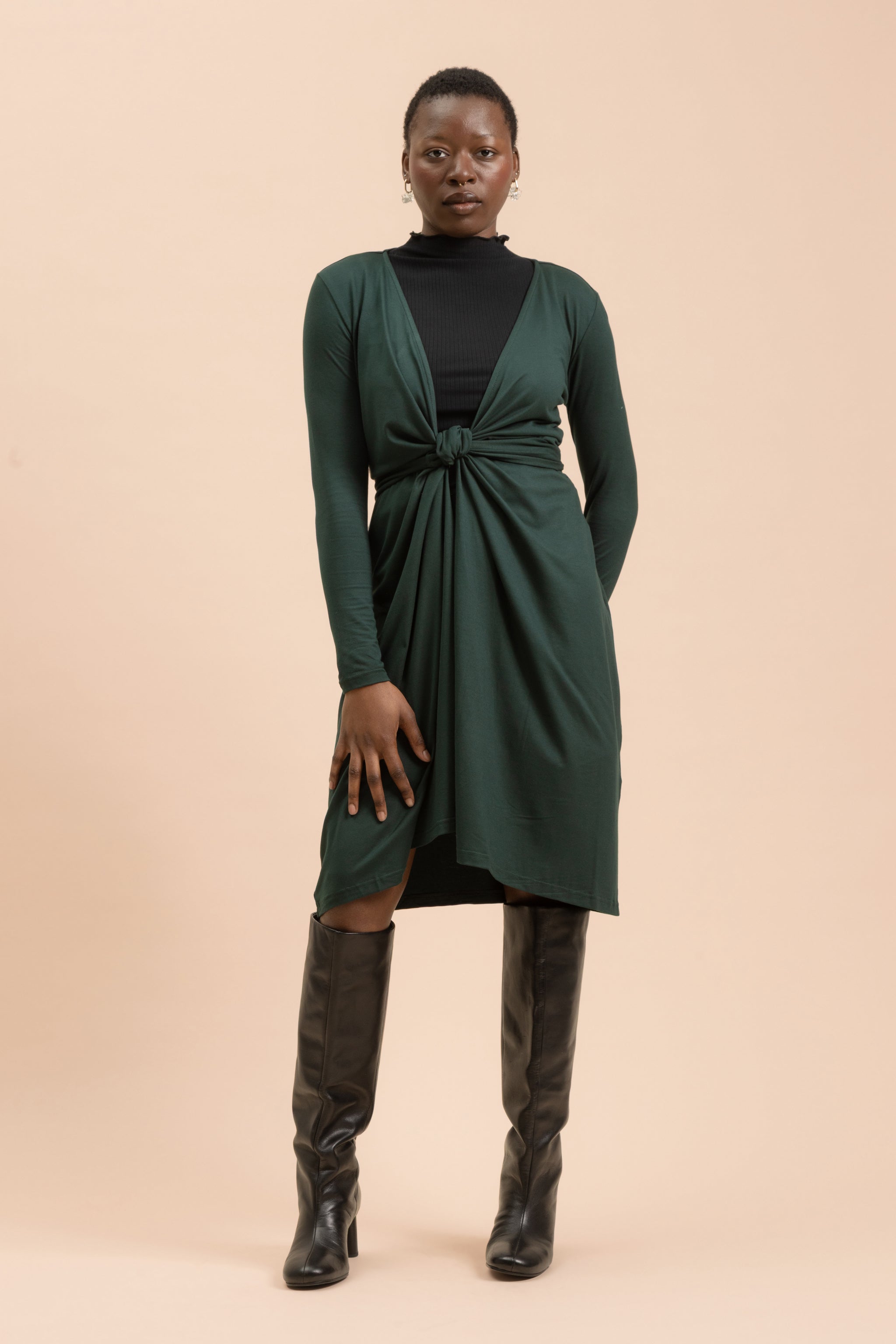 | modelheight:165, size:XS