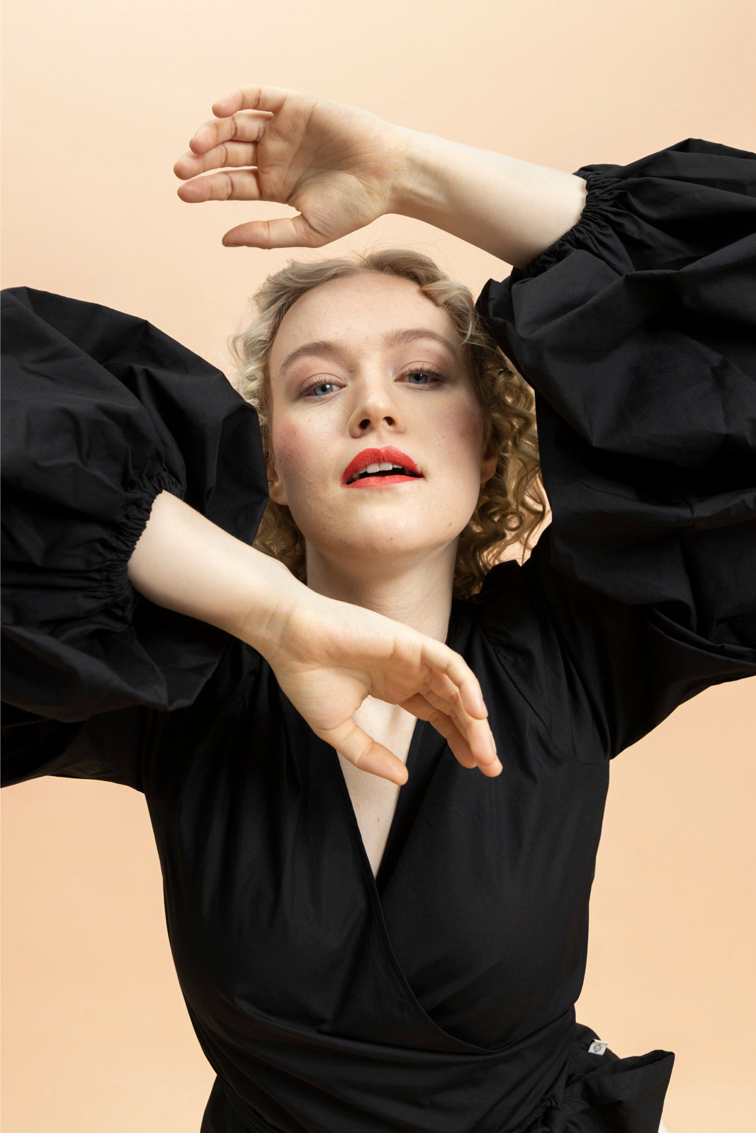 | modelheight:164, size:XS