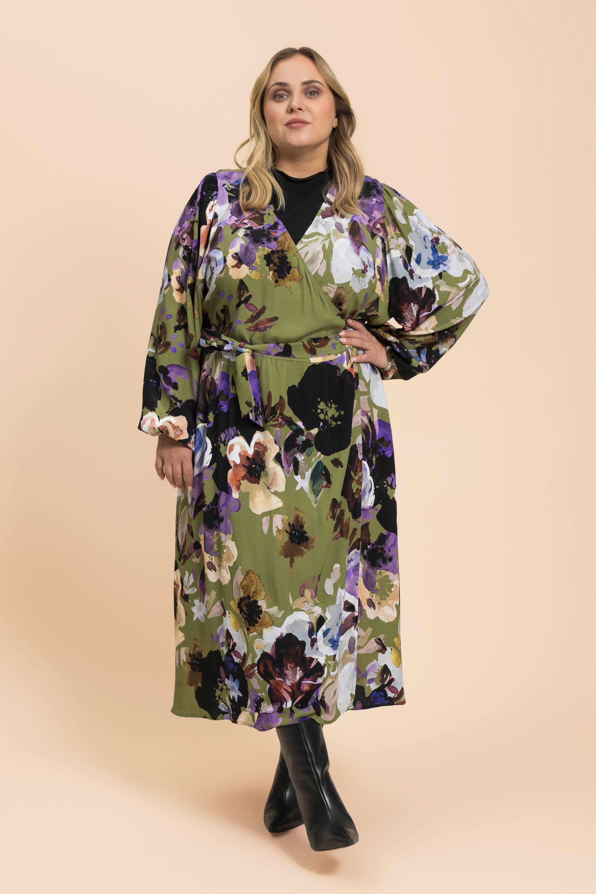 | modelheight:160, size:XL