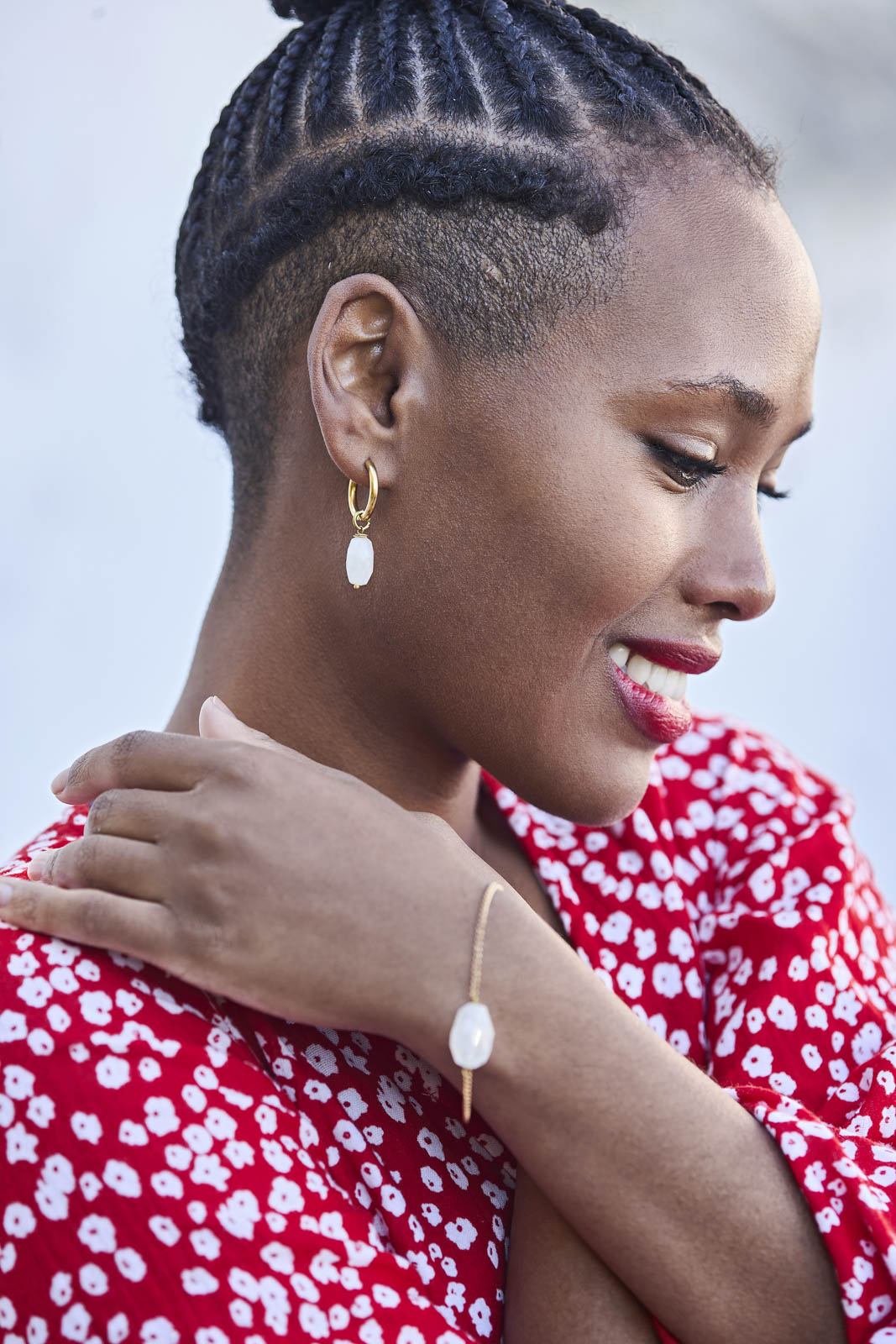 Nepalissa käsintehdyt naistenkorvakorut