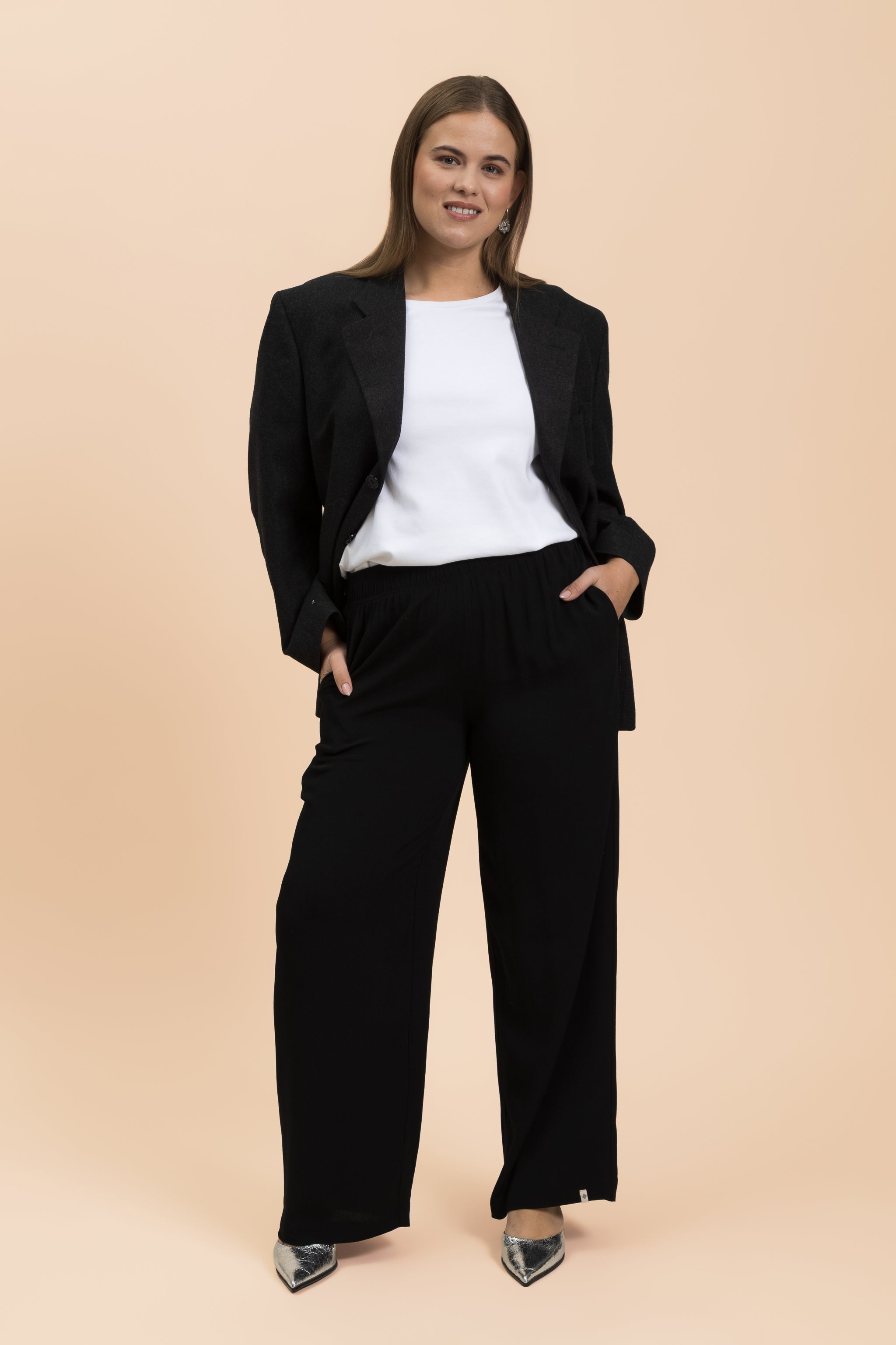 | modelheight:168, size:M