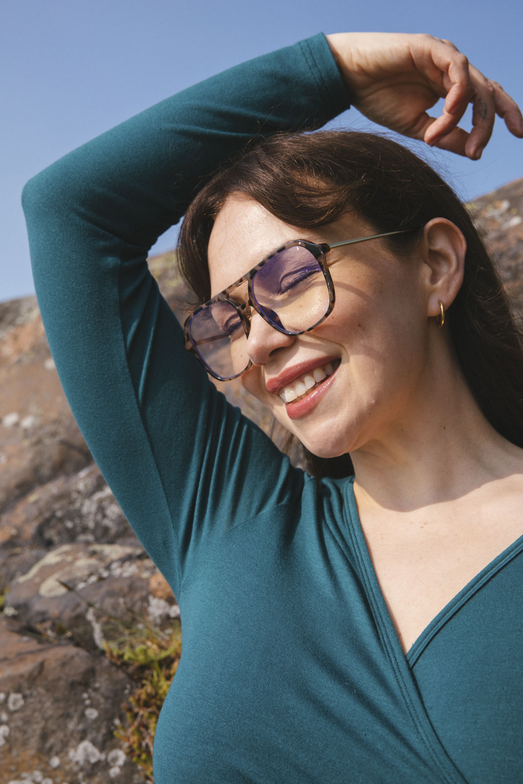 Naisten petroolin värinen kietaisupaita | modelheight:166, size:M