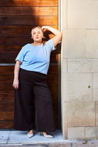 Naisten vaaleansininen t-paita | modelheight:160, size:XL