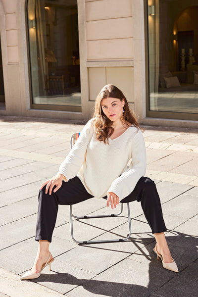 V-neck jumper, Offwhite – KAIKO