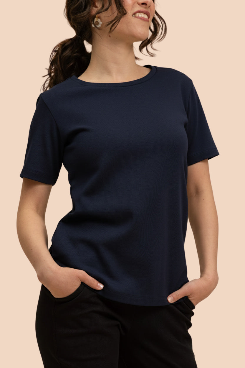 Naisten tummansininen puuvilla t-paita