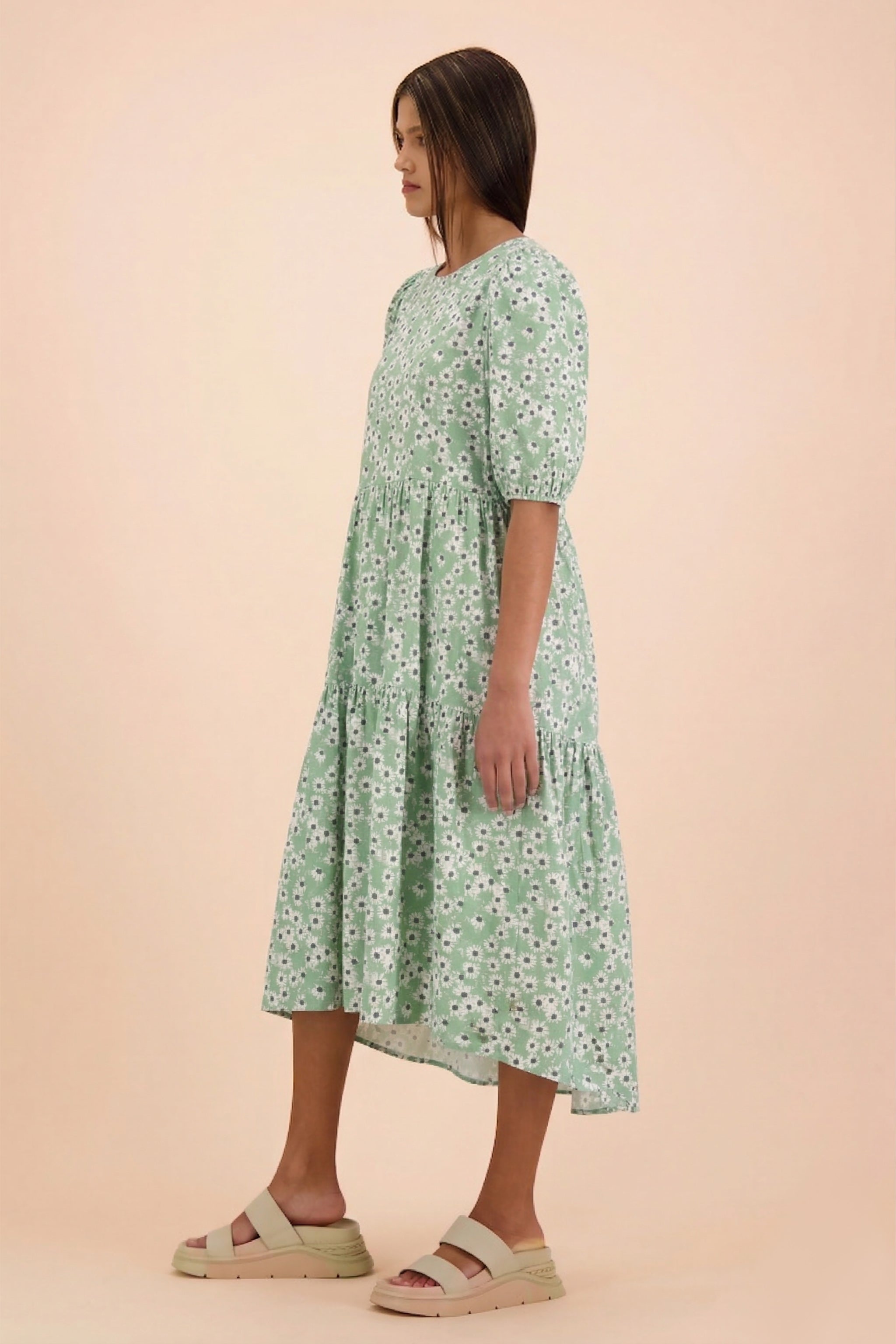 | modelheight:174, size:XS