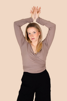 Naisten beige kietaisupaita