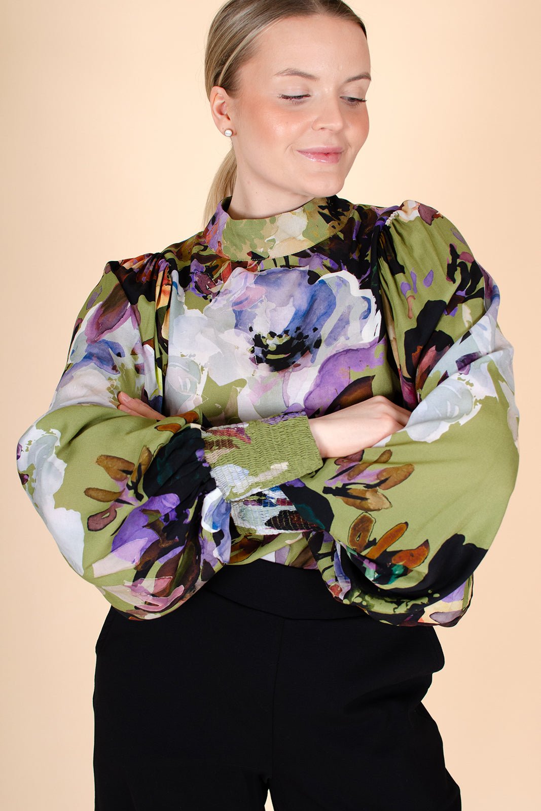 Puff Blouse, Olive Anemone - Kaiko Clothing Company Oy