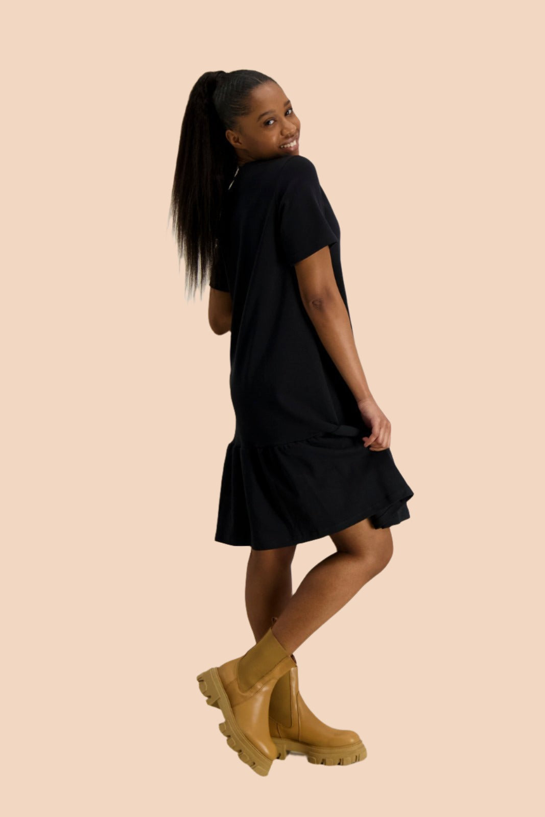 Ruffle T-shirt Dress, Black - Kaiko Clothing Company Oy